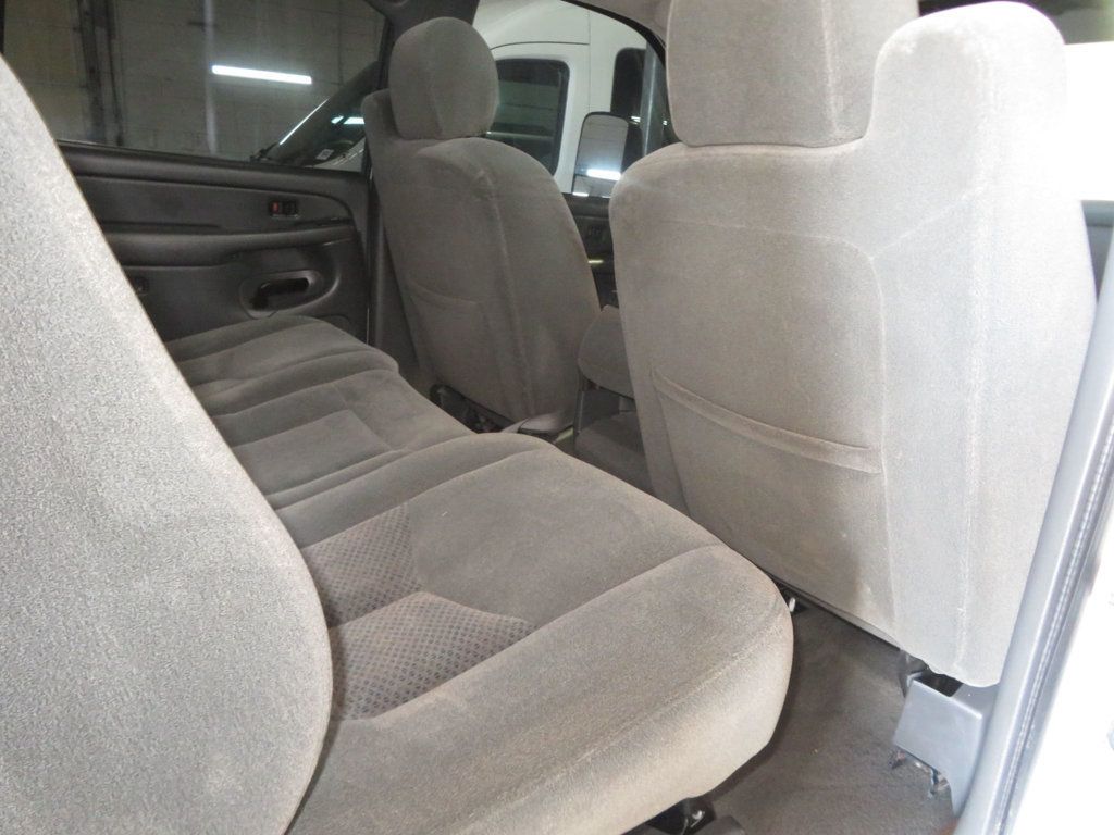 2004 Chevrolet Silverado 2500HD 3OWNER EXTRA CLEAN DURAMAX DIESEL 4X4 CREWCAB INJECTORS DONE  - 23059854 - 29