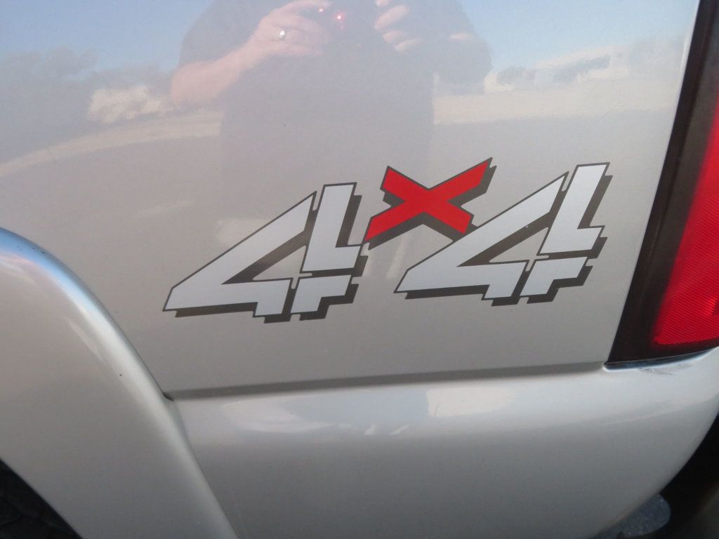 2004 Chevrolet Silverado 2500HD CREW CAB 4X4 2500 SILVERADO 2OWNER EXTAR CLEAN LIFTED  - 22977715 - 13