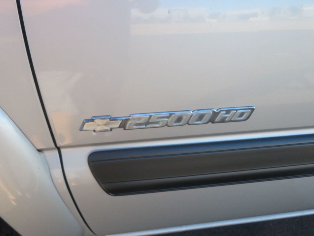 2004 Chevrolet Silverado 2500HD CREW CAB 4X4 2500 SILVERADO 2OWNER EXTRA CLEAN LIFTED  - 22977715 - 12