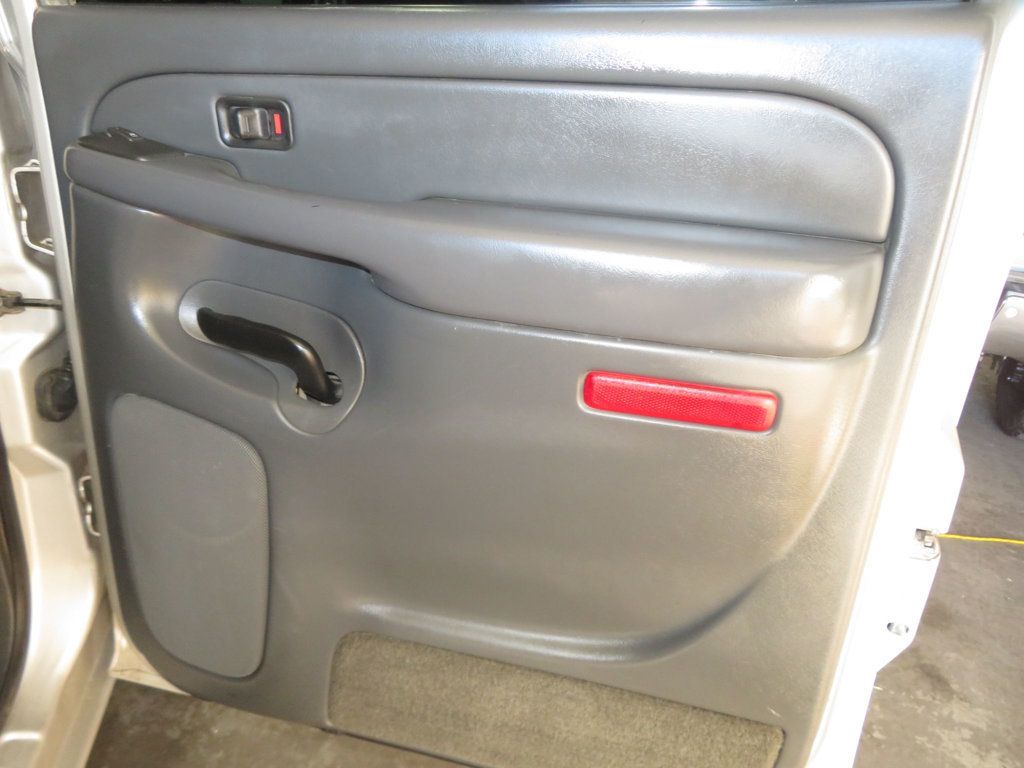 2004 Chevrolet Silverado 2500HD CREW CAB 4X4 2500 SILVERADO 2OWNER EXTRA CLEAN LIFTED  - 22977715 - 26