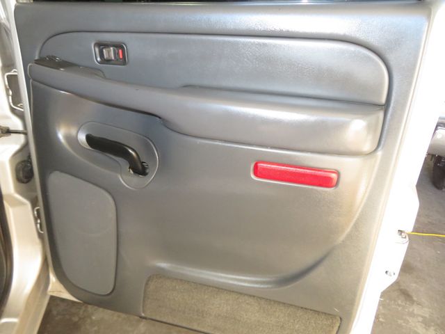 2004 Chevrolet Silverado 2500HD CREW CAB 4X4 2500 SILVERADO 2OWNER EXTRA CLEAN LIFTED  - 22977715 - 26