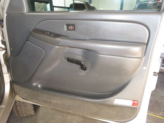 2004 Chevrolet Silverado 2500HD CREW CAB 4X4 2500 SILVERADO 2OWNER EXTRA CLEAN LIFTED  - 22977715 - 31