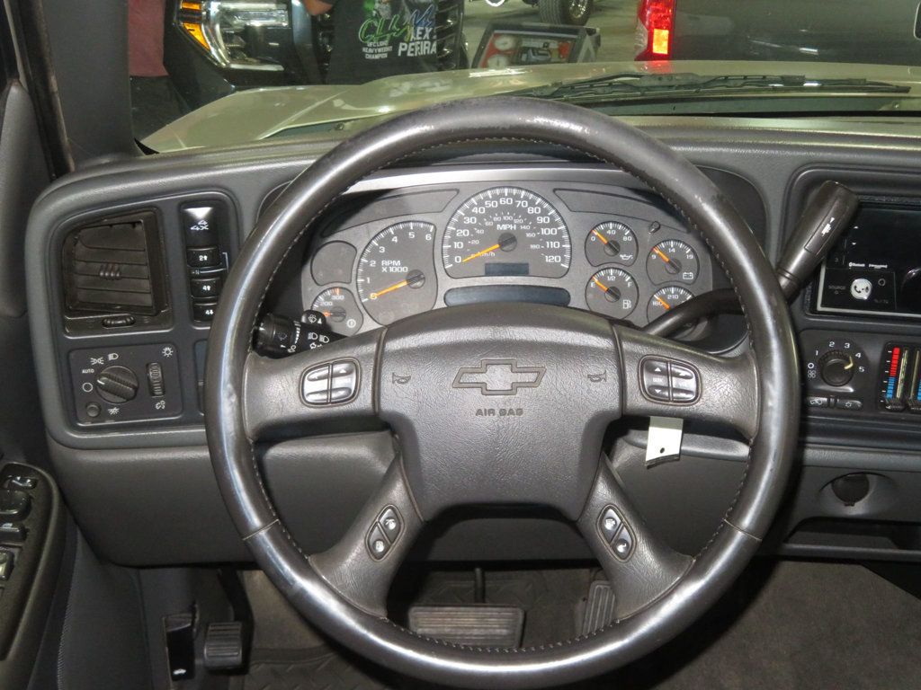 2004 Chevrolet Silverado 2500HD CREW CAB 4X4 2500 SILVERADO 2OWNER EXTRA CLEAN LIFTED  - 22977715 - 36