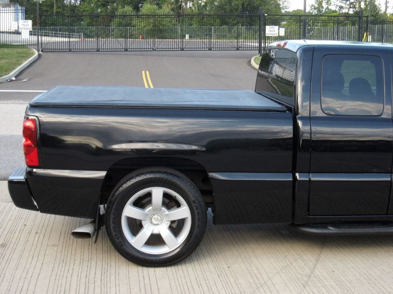 2004 Chevrolet Silverado SS photo 10