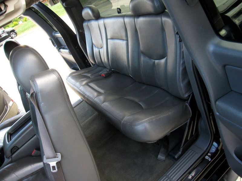 2004 Chevrolet Silverado SS photo 30