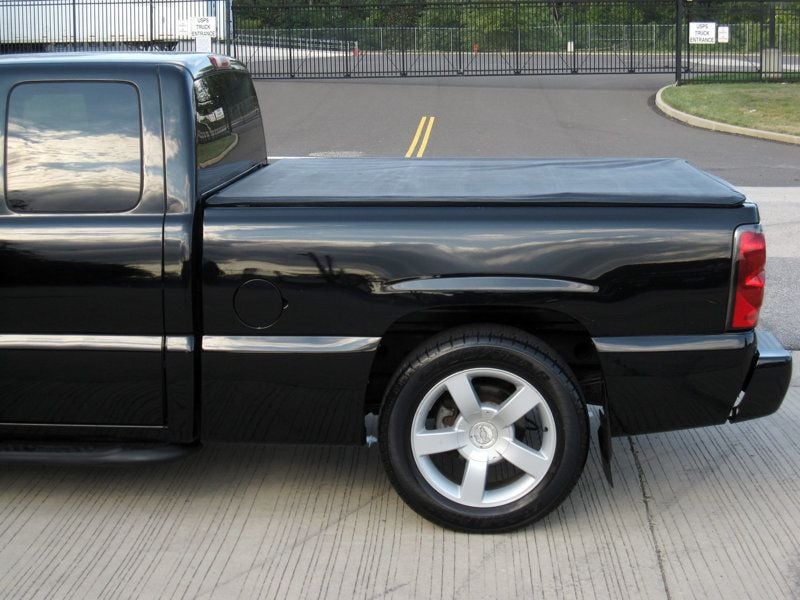 2004 Chevrolet Silverado SS photo 7