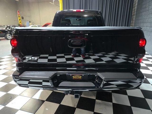 2004 Chevrolet Silverado SS Ext Cab 143.5" WB - 22958725 - 26