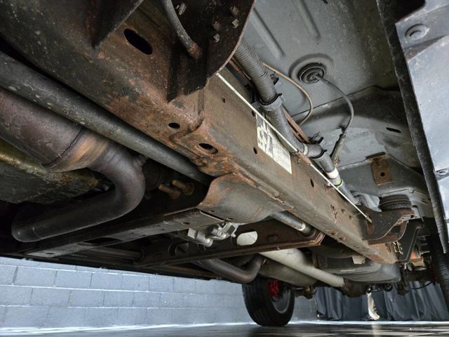 2004 Chevrolet Silverado SS Ext Cab 143.5" WB - 22958725 - 30