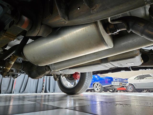 2004 Chevrolet Silverado SS Ext Cab 143.5" WB - 22958725 - 33