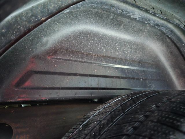 2004 Chevrolet Silverado SS Ext Cab 143.5" WB - 22958725 - 35