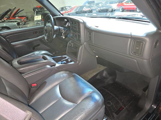 2004 Chevrolet Silverado SS Ext Cab 143.5" WB - 22958725 - 55