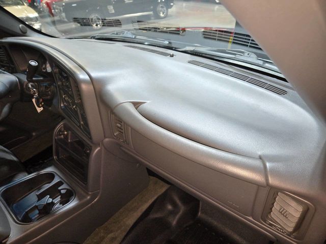 2004 Chevrolet Silverado SS Ext Cab 143.5" WB - 22958725 - 59