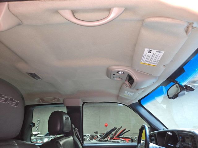 2004 Chevrolet Silverado SS Ext Cab 143.5" WB - 22958725 - 62