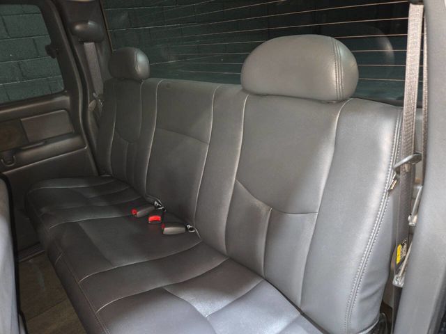 2004 Chevrolet Silverado SS Ext Cab 143.5" WB - 22958725 - 70