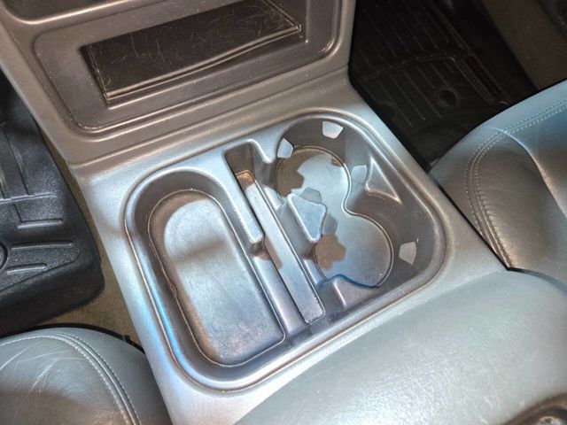 2004 Chevrolet Silverado SS Ext Cab 143.5" WB - 22958725 - 82