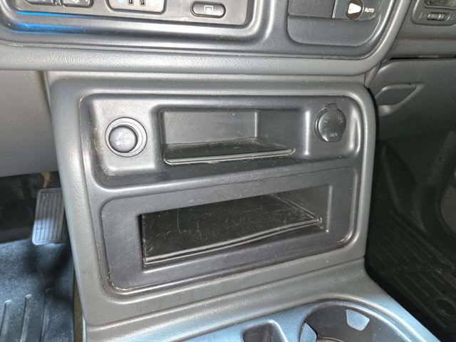 2004 Chevrolet Silverado SS Ext Cab 143.5" WB - 22958725 - 83