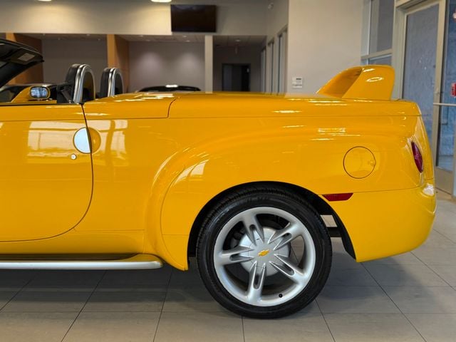 2004 Chevrolet SSR Reg Cab 116.0" WB LS - 23003963 - 9