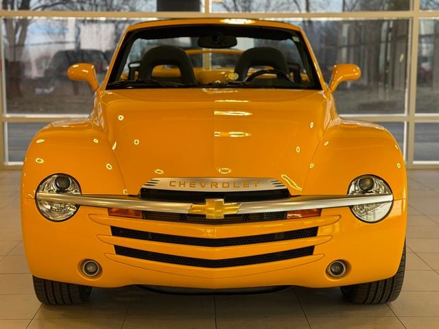 2004 Chevrolet SSR Reg Cab 116.0" WB LS - 23003963 - 2