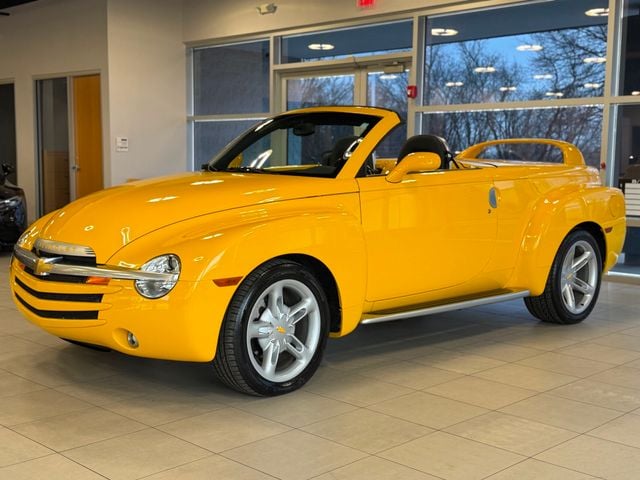 2004 Chevrolet SSR LS