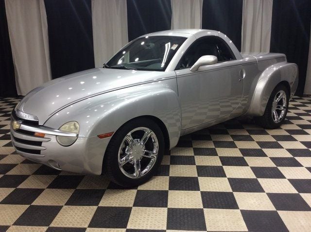 2004 Chevrolet SSR Reg Cab 116.0" WB LS - 22545109 - 2