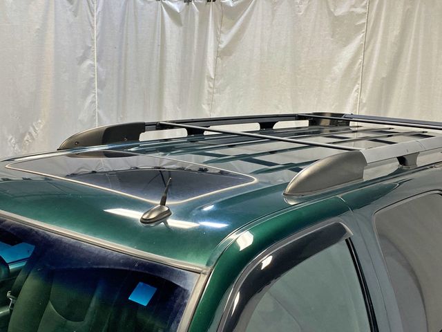 2004 Chevrolet Suburban 4dr 1500 4WD Z71 - 23011286 - 16