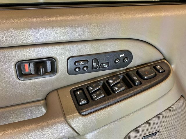 2004 Chevrolet Suburban 4dr 1500 4WD Z71 - 23011286 - 18