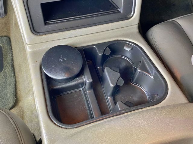 2004 Chevrolet Suburban 4dr 1500 4WD Z71 - 23011286 - 32