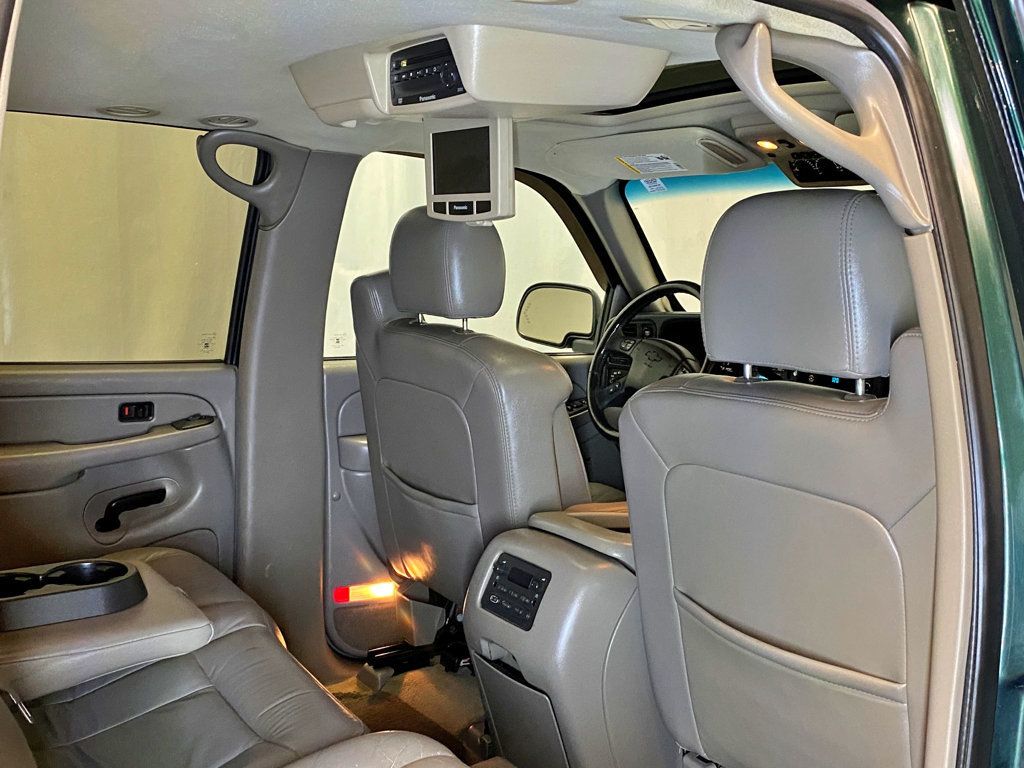 2004 Chevrolet Suburban 4dr 1500 4WD Z71 - 23011286 - 43