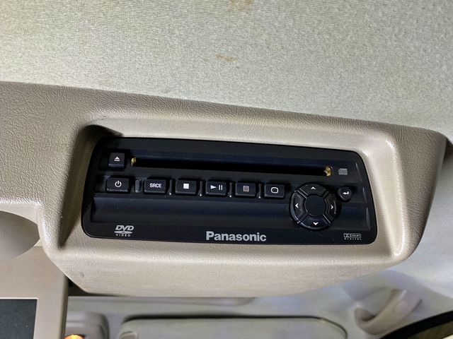 2004 Chevrolet Suburban 4dr 1500 4WD Z71 - 23011286 - 50