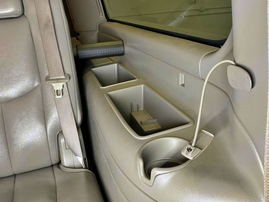 2004 Chevrolet Suburban 4dr 1500 4WD Z71 - 23011286 - 54