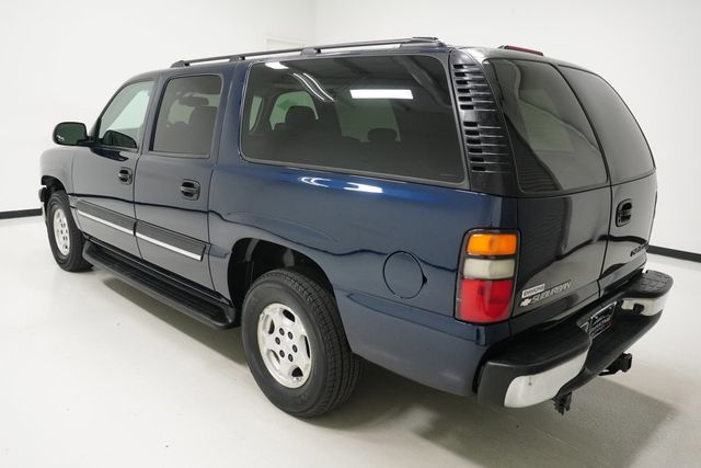 2004 Chevrolet Suburban 4dr 1500 LS - 22951122 - 4