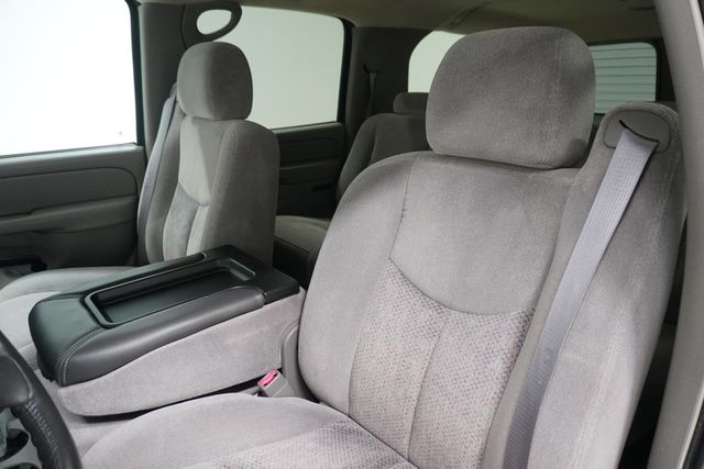 2004 Chevrolet Suburban 4dr 1500 LS - 22951122 - 8