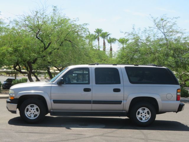 2004 Chevrolet Suburban 4X4 CHEVY SUBURBAN EXTRA CLEAN 2 OWNER AZ TRUCK 4X4 8 SEATER  - 23062362 - 1