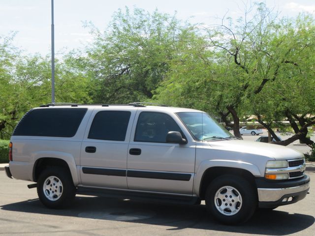 2004 Chevrolet Suburban 4X4 CHEVY SUBURBAN EXTRA CLEAN 2 OWNER AZ TRUCK 4X4 8 SEATER  - 23062362 - 3