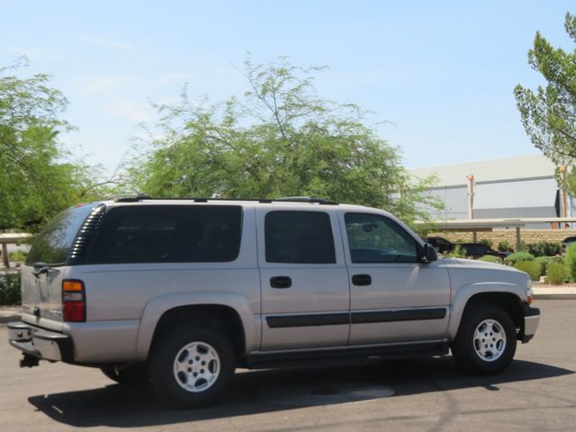 2004 Chevrolet Suburban 4X4 CHEVY SUBURBAN EXTRA CLEAN 2 OWNER AZ TRUCK 4X4 8 SEATER  - 23062362 - 5