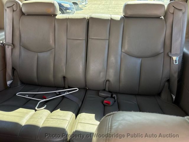 2004 Chevrolet Tahoe 4dr 1500 4WD LS - 22997744 - 12