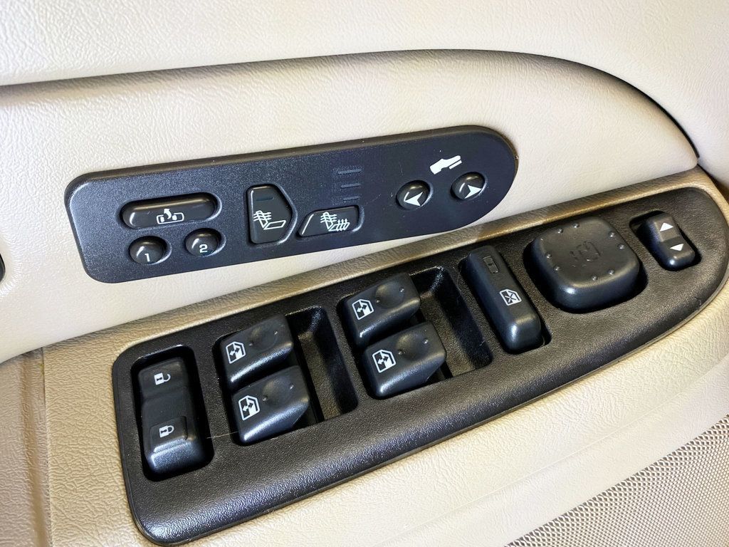 2004 Chevrolet Tahoe 4dr 1500 4WD Z71 - 22942349 - 14