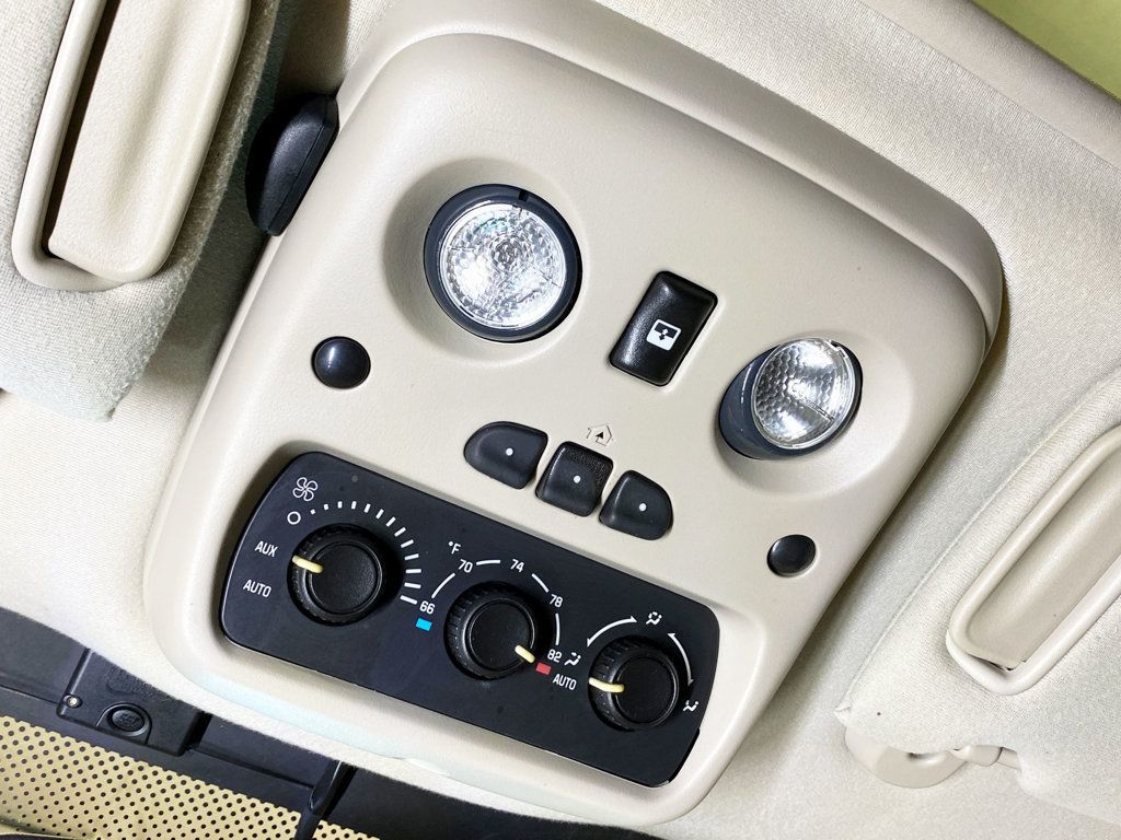 2004 Chevrolet Tahoe 4dr 1500 4WD Z71 - 22942349 - 31