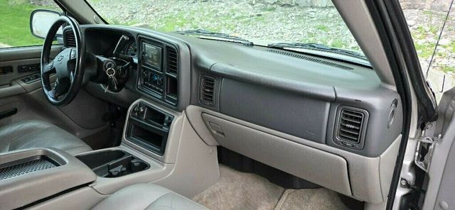 2004 Chevrolet Tahoe 4dr 1500 4WD Z71 - 22999703 - 21