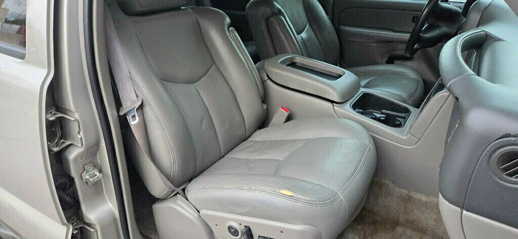 2004 Chevrolet Tahoe 4dr 1500 4WD Z71 - 22999703 - 23