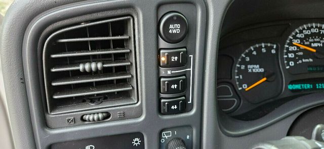 2004 Chevrolet Tahoe 4dr 1500 4WD Z71 - 22999703 - 29