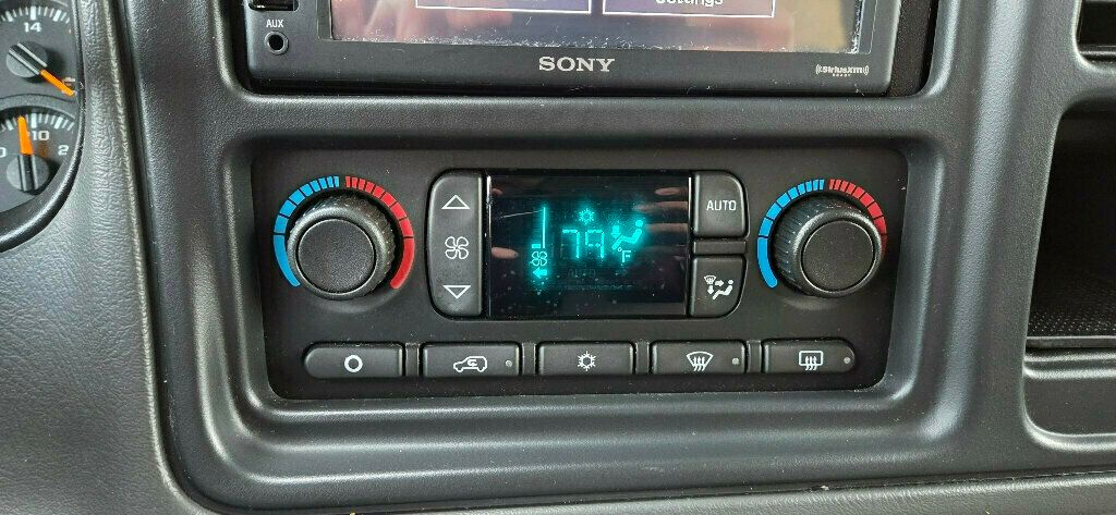 2004 Chevrolet Tahoe 4dr 1500 4WD Z71 - 22999703 - 31