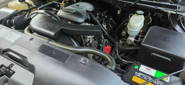 2004 Chevrolet Tahoe 4dr 1500 4WD Z71 - 22999703 - 35