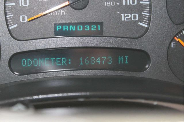 2004 Chevrolet Tahoe Base 4dr SUV - 23023435 - 9