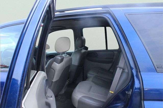 2004 Chevrolet Trailblazer 4dr 4WD LS - 23001765 - 4