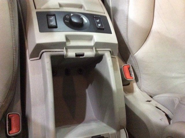 2004 Chrysler Pacifica Base Trim - 22940781 - 21