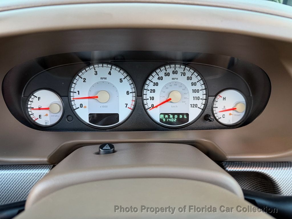 2004 Chrysler Sebring Convertible GTC - 23096135 - 44