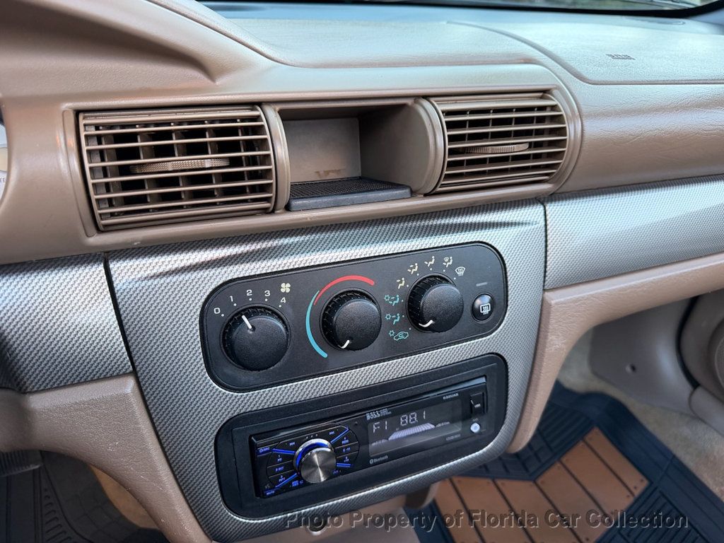 2004 Chrysler Sebring Convertible GTC - 23096135 - 45
