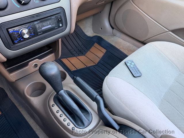 2004 Chrysler Sebring Convertible GTC - 23096135 - 46