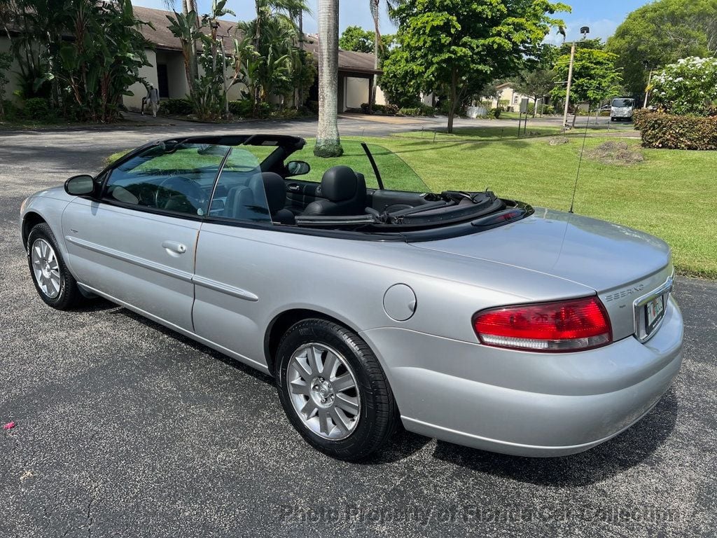 2004 Chrysler Sebring Touring photo 3